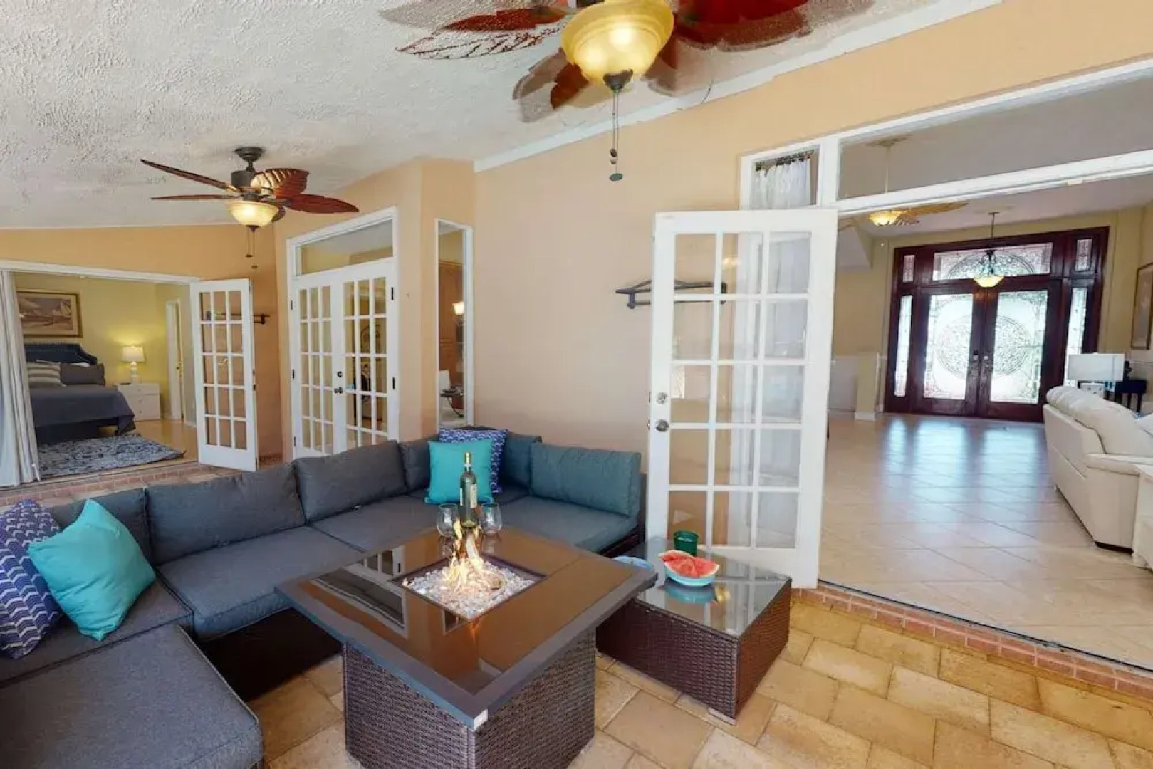 Sarasota Bay Pool Home