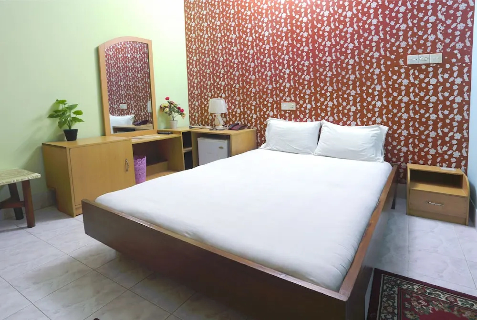 Farmis Garden Hotel & Restaurant