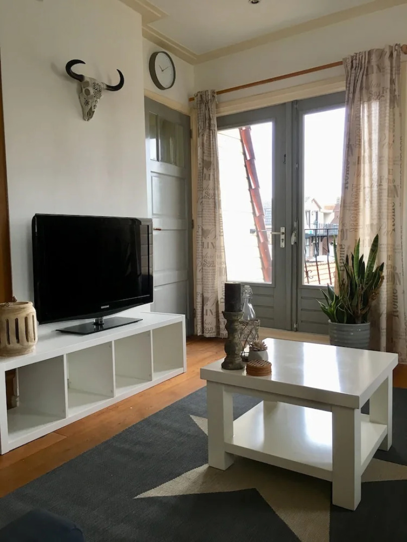 Nikki's Holiday Home