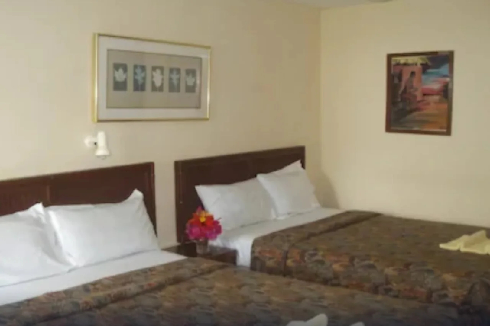 Holiday Beach Club Hotel