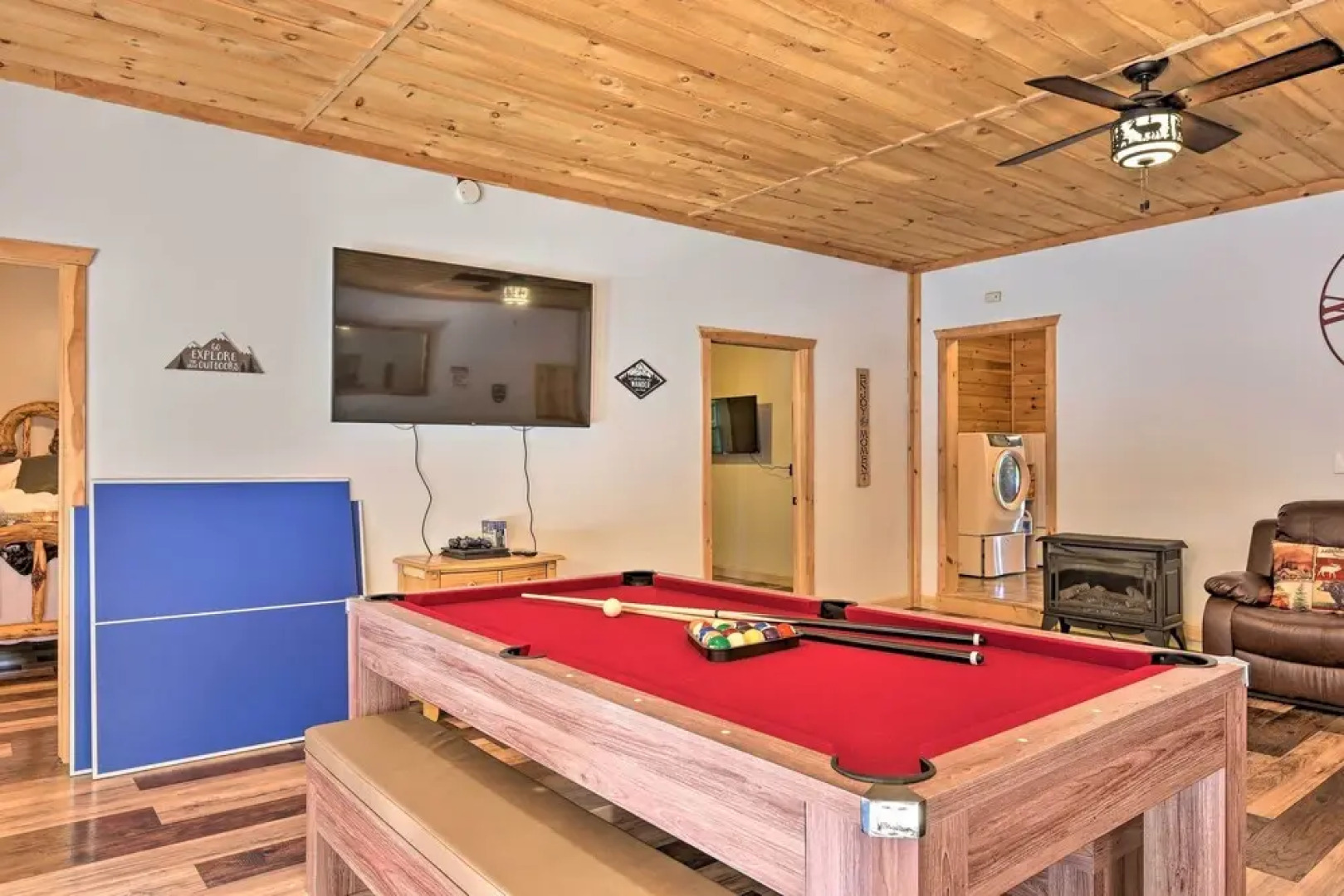 Sun-dappled Cadillac Gem w/ Kayaks & Grill!