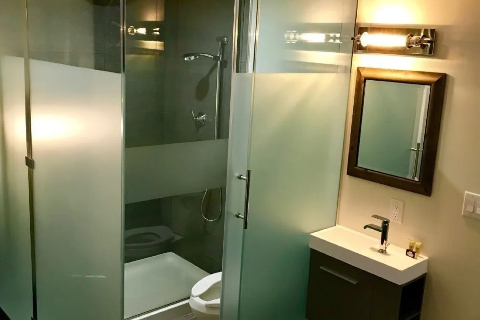 Distinctive Inns of Kingsville Inn15