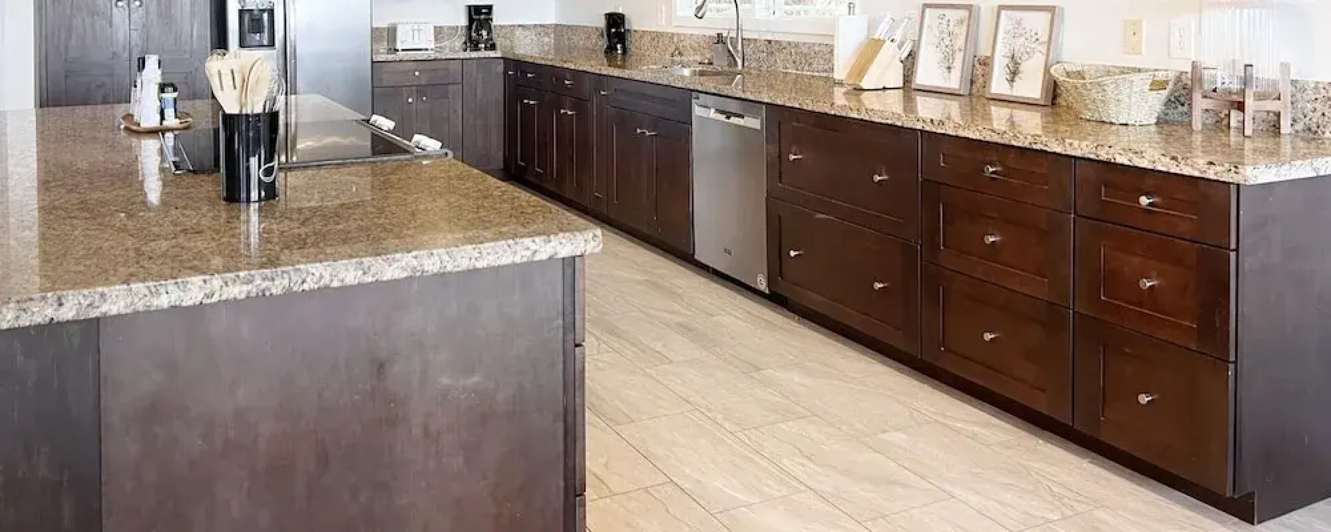 Anahola Aloha Beach House 4 Bedroom Home by RedAwning