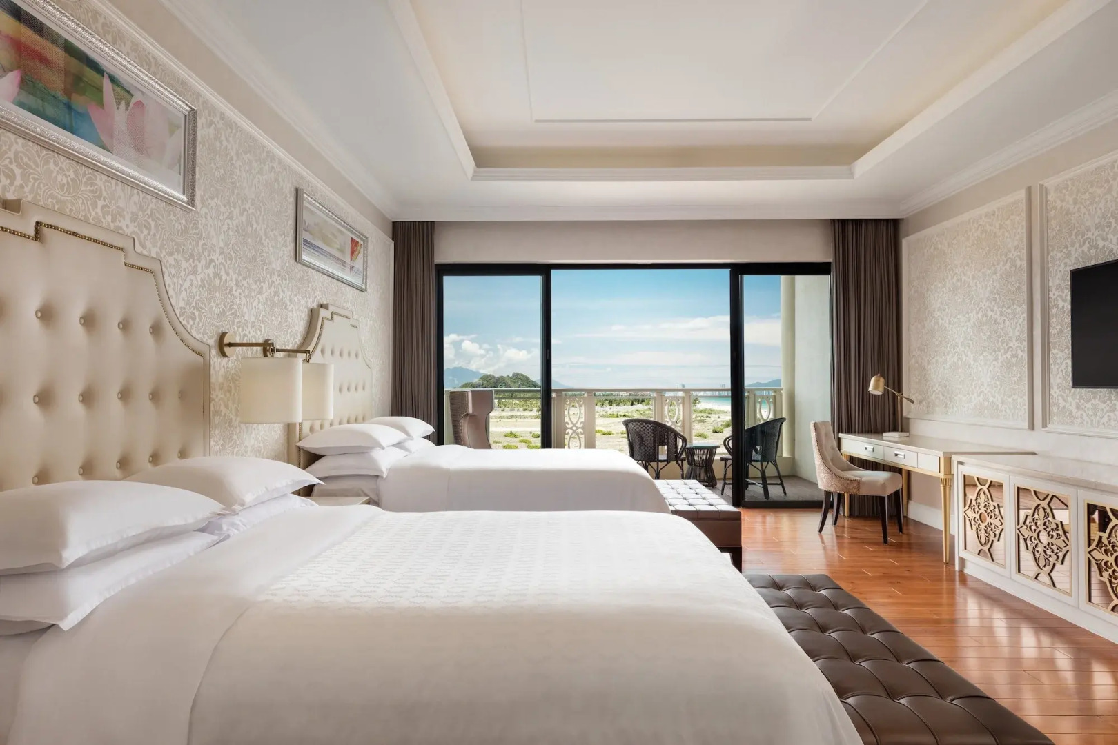 Sheraton Grand Danang Beach Resort & Spa