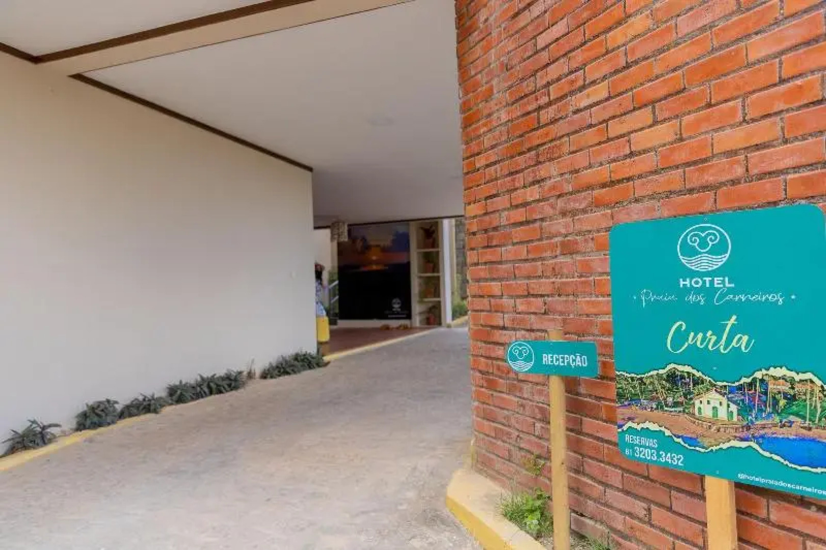 Praia Dos Carneiros Resort