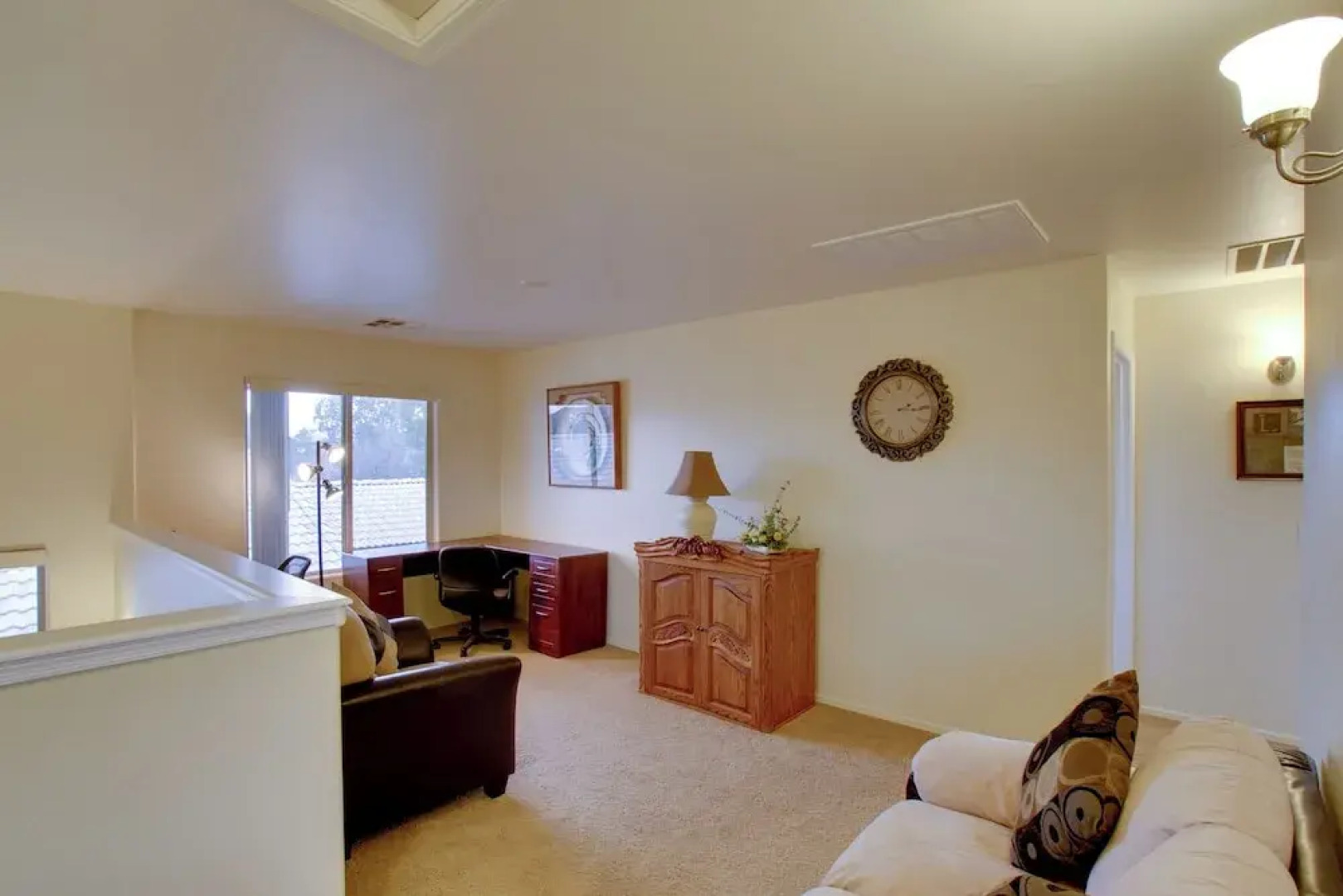 San Tan Mountain Escape w/ Patio & Pool Access!