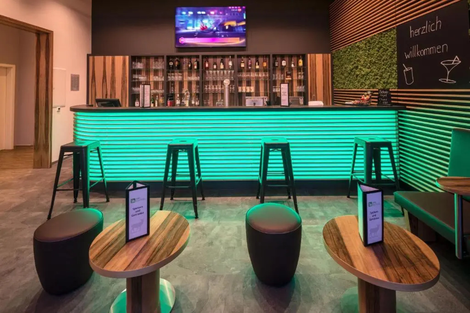 AMH Airport-Messe-Hotel