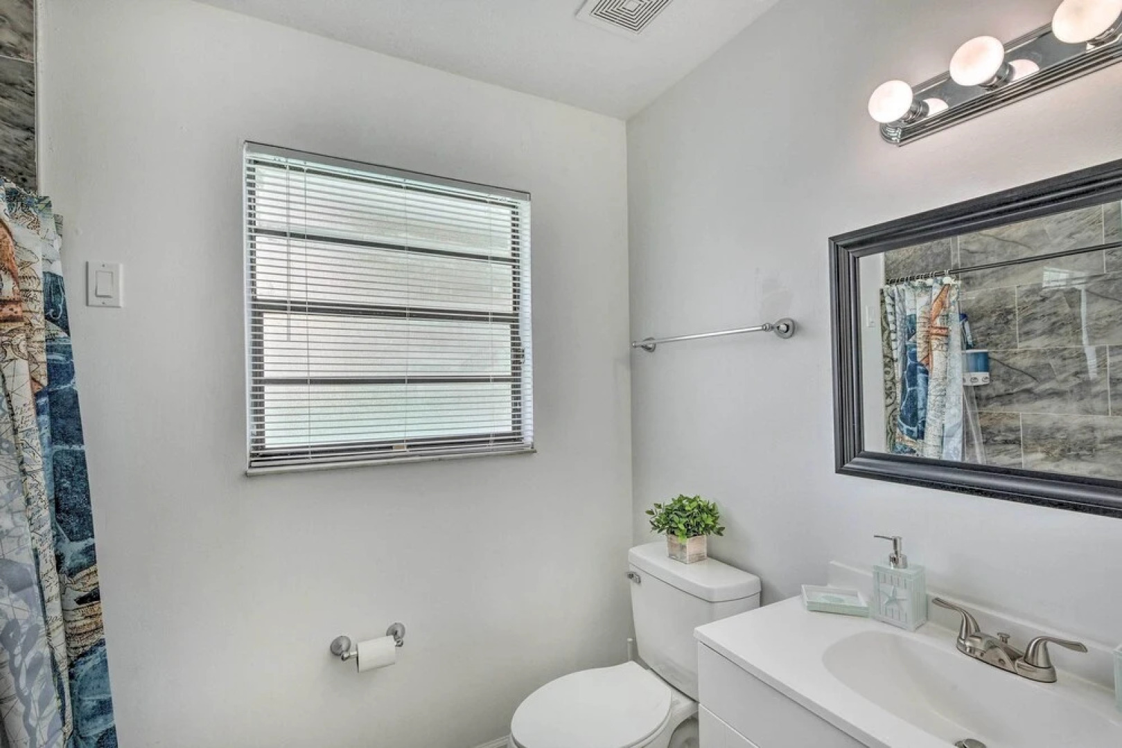 Port Orange Oasis: Close to Beaches & Dining!