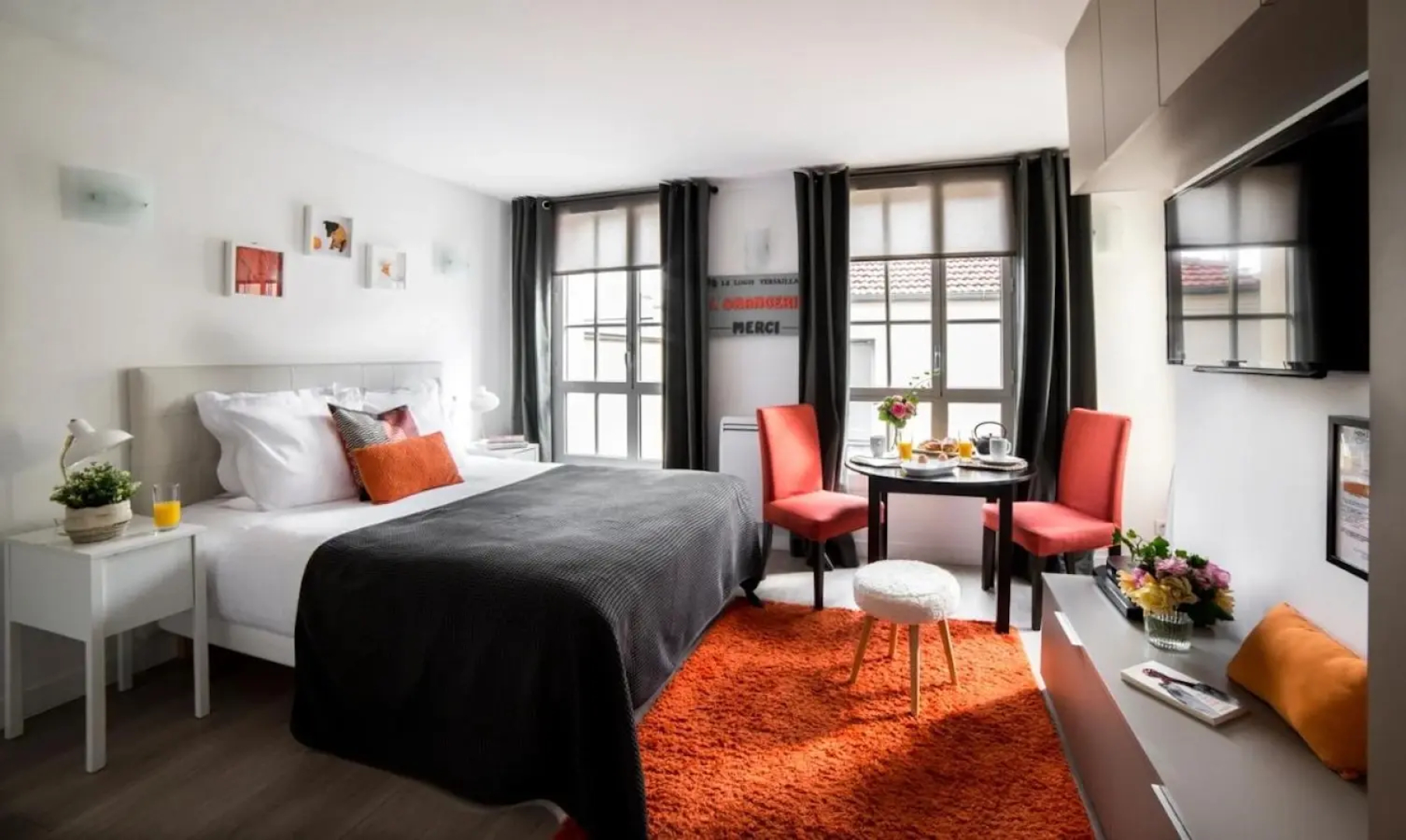 Le Logis Versaillais