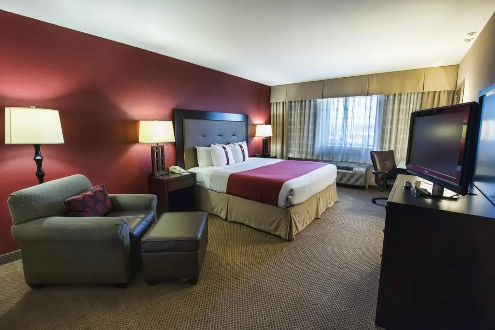 Holiday Inn Los Angeles - LAX Airport by IHG