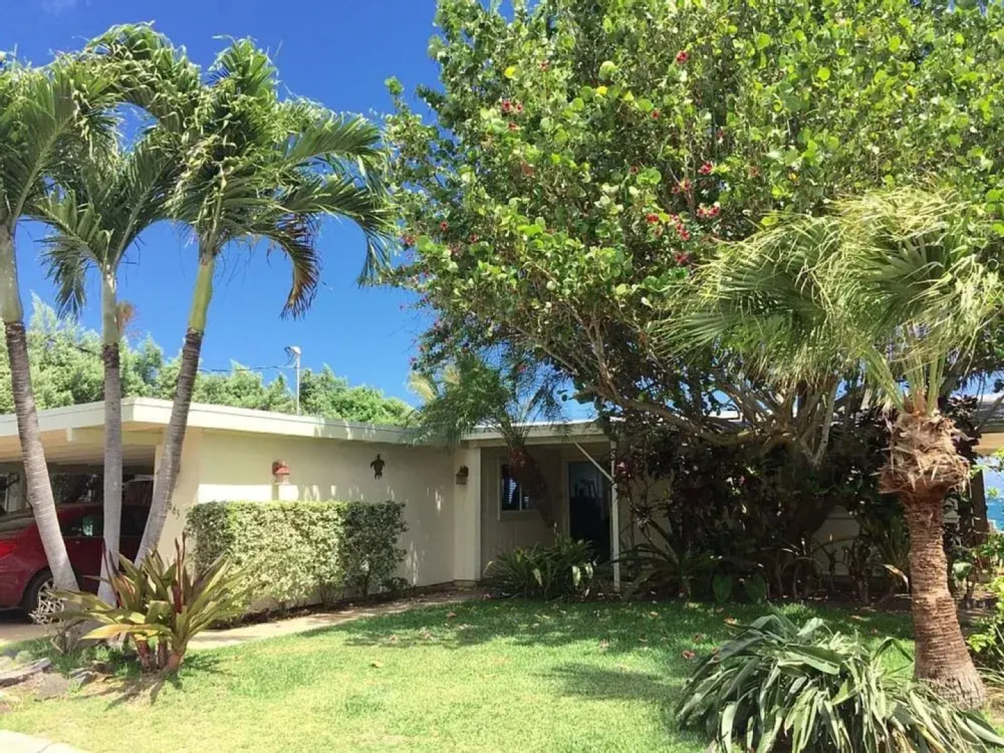 Hale Lokahi by RedAwning