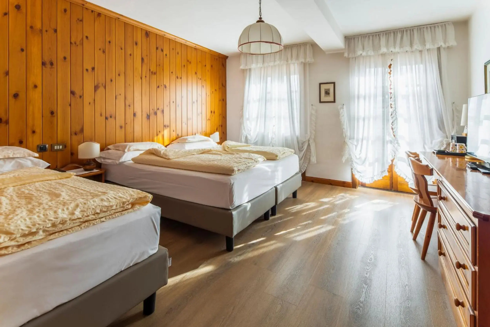 Hotel Menardi
