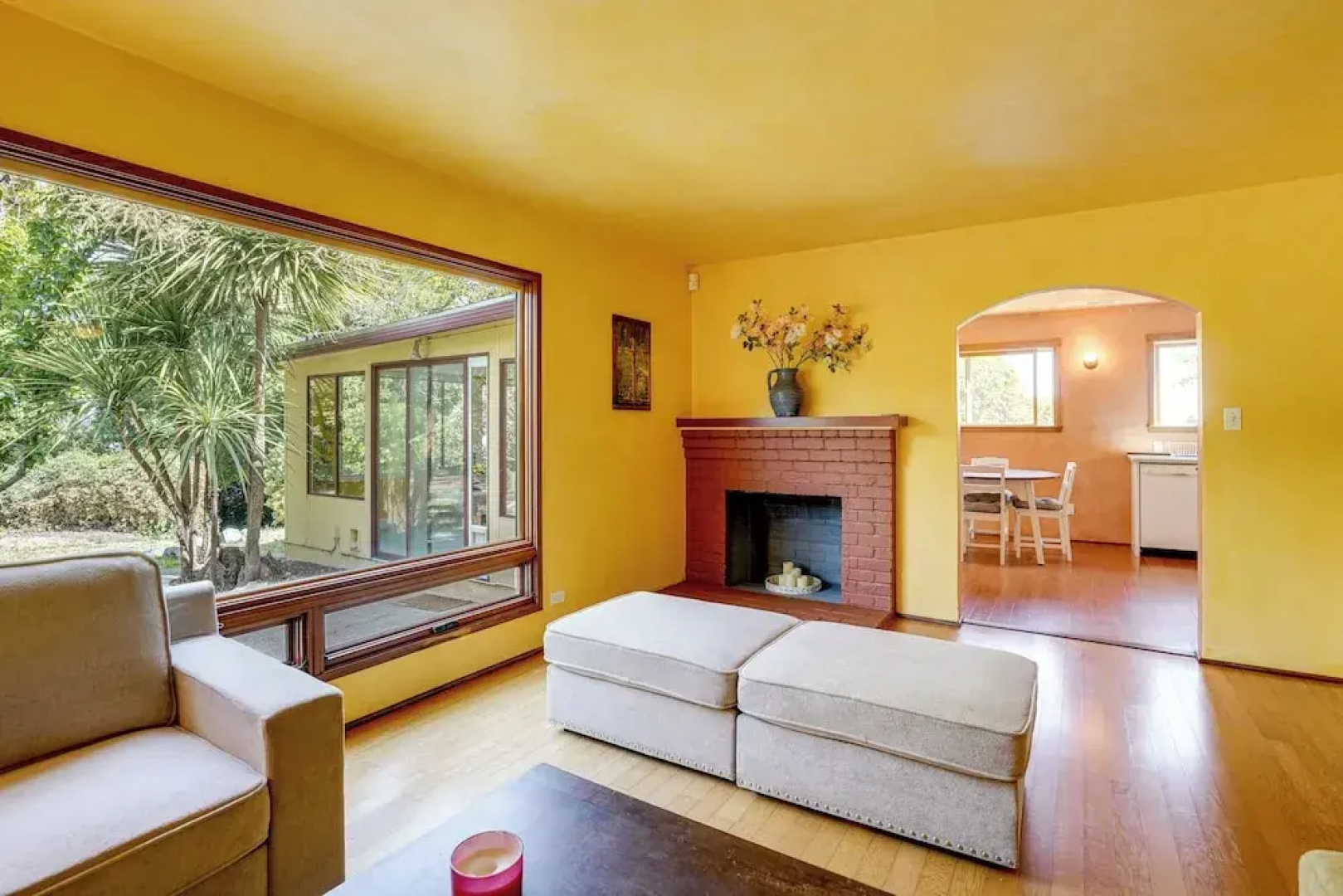 Near Golf, Trails & Parks: Lush Pinole Retreat