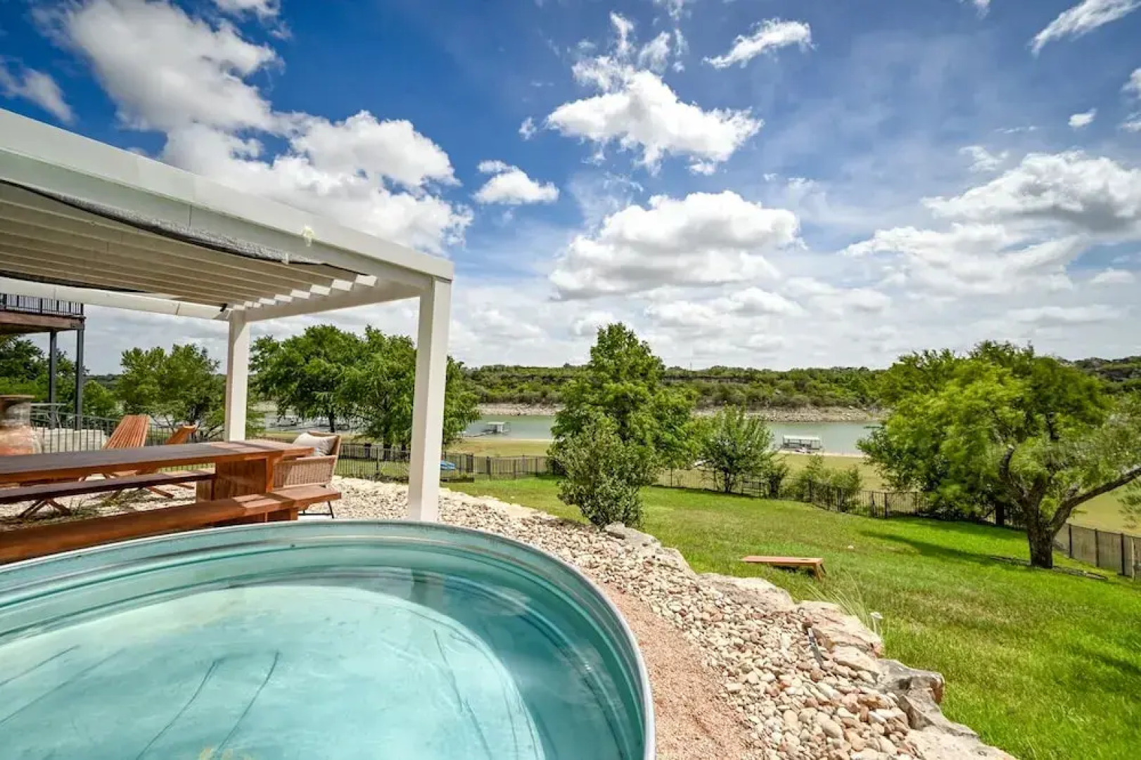 Luxury Lakefront Home-private Dock - Dipping Pool!