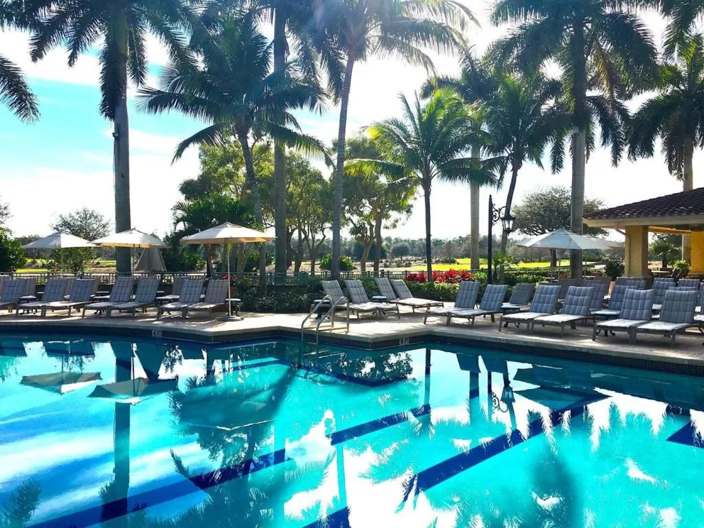 The Ritz-Carlton Naples, Tiburón