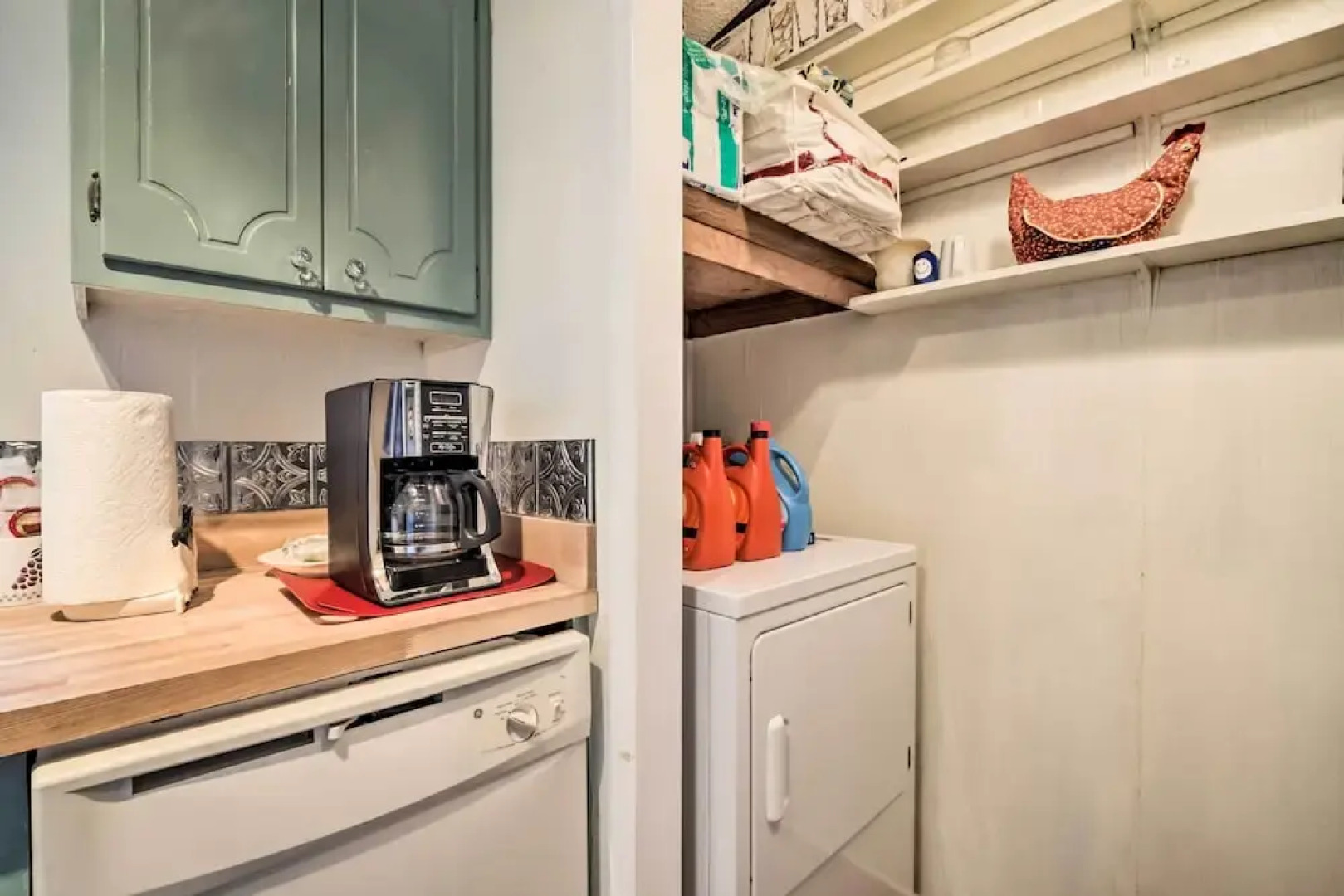 On Scenic 60-acre Farm: Carmine Cottage w/ Porch