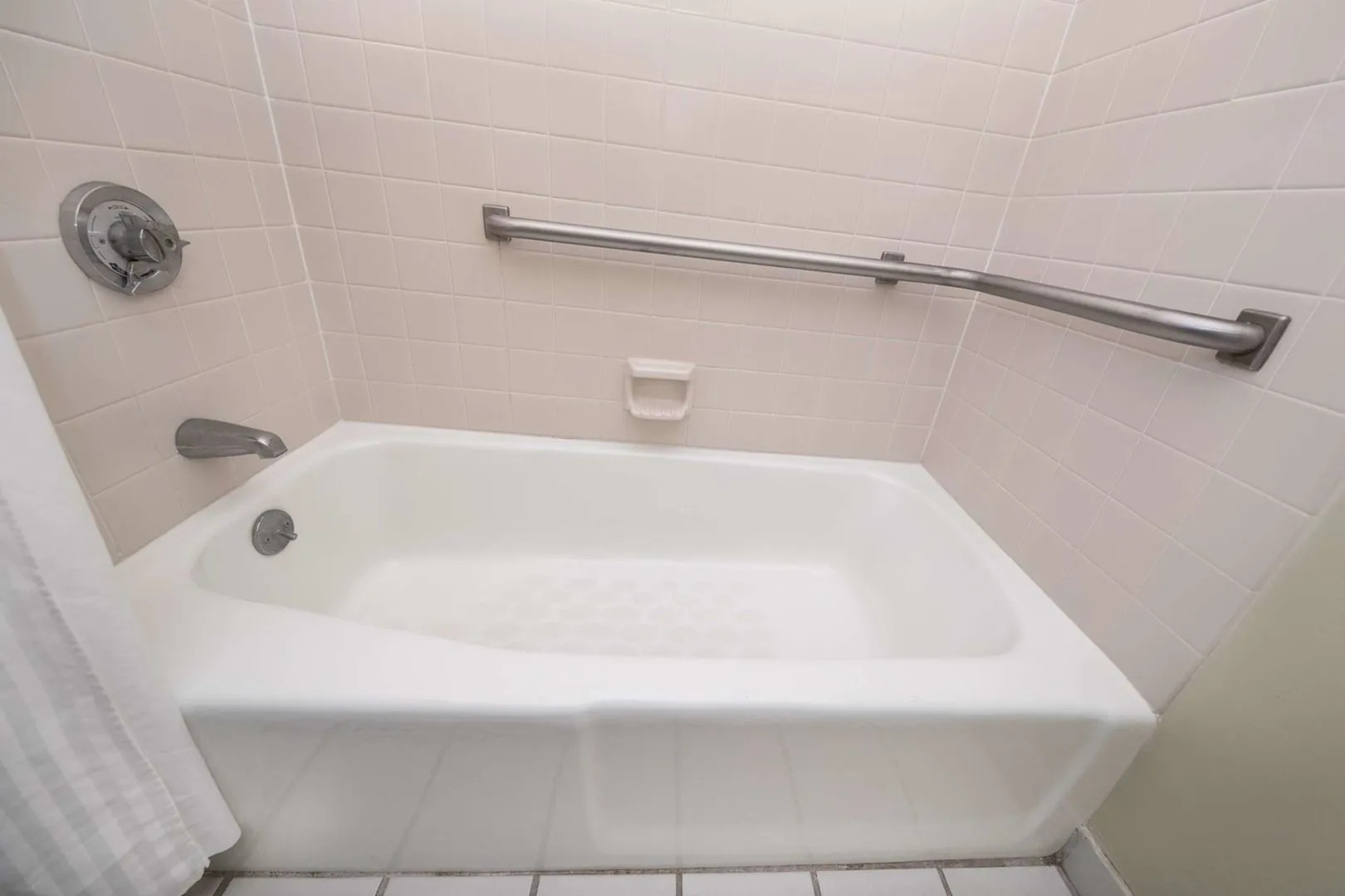 Bella Vista Hotel & Suites