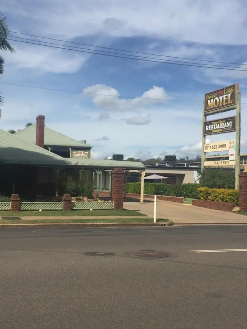 Pioneer Lodge Motel