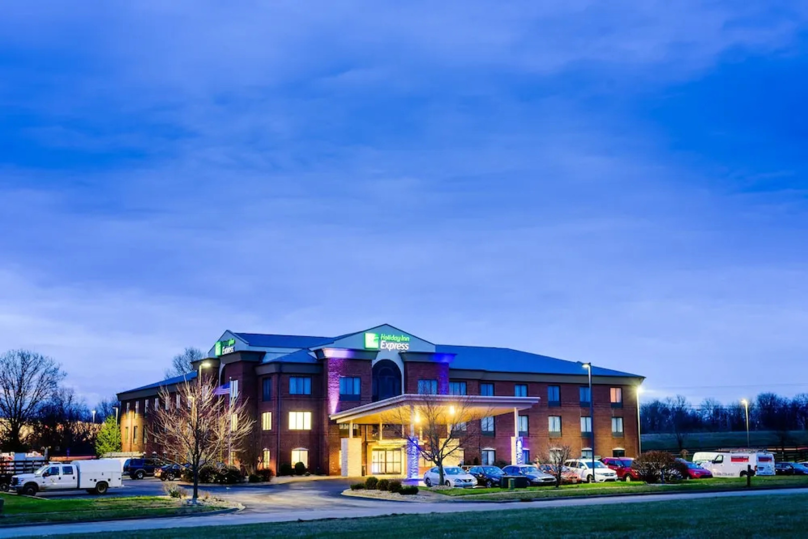 Holiday Inn Express & Suites Shelbyville by IHG