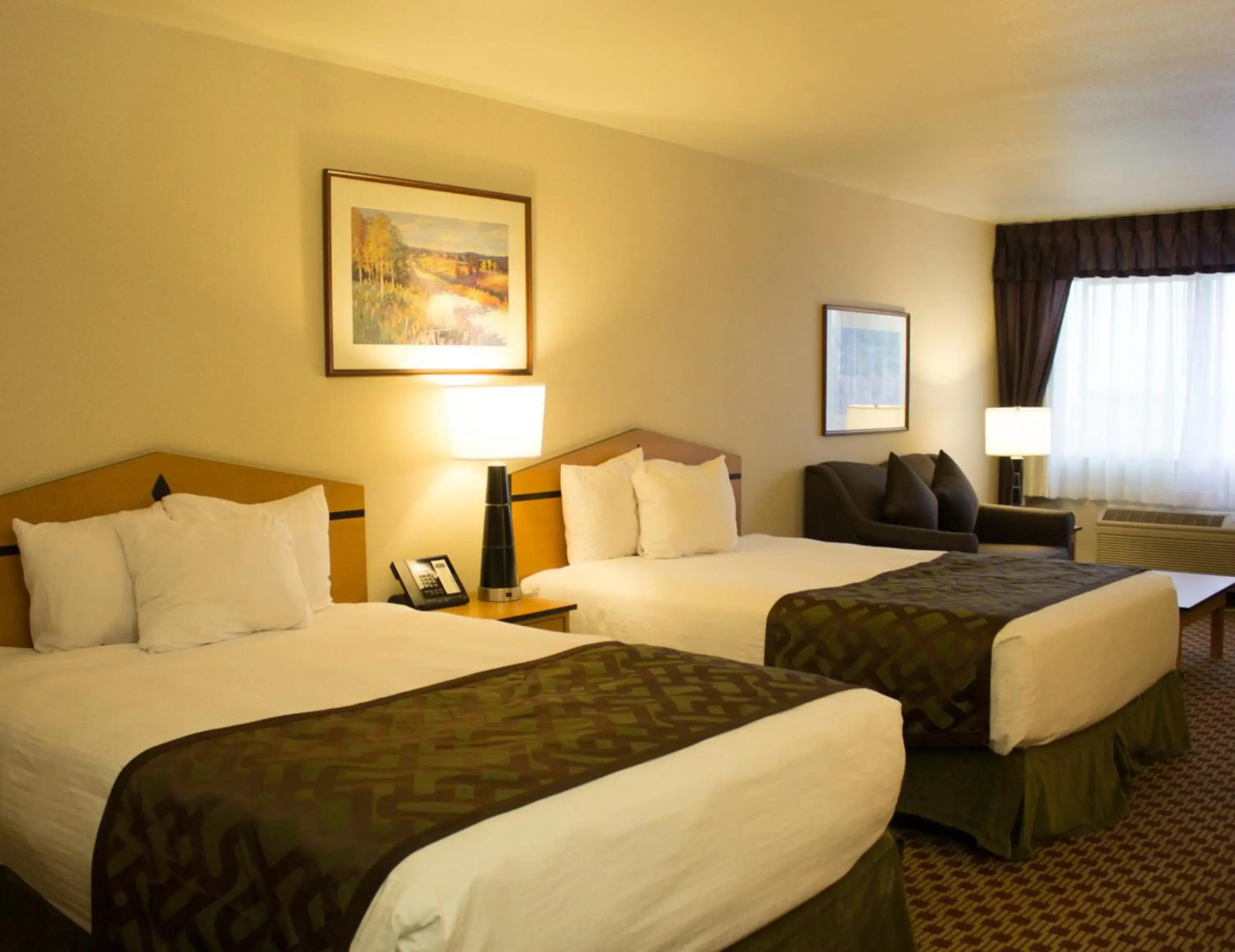 Crystal Inn Hotel & Suites Great Falls