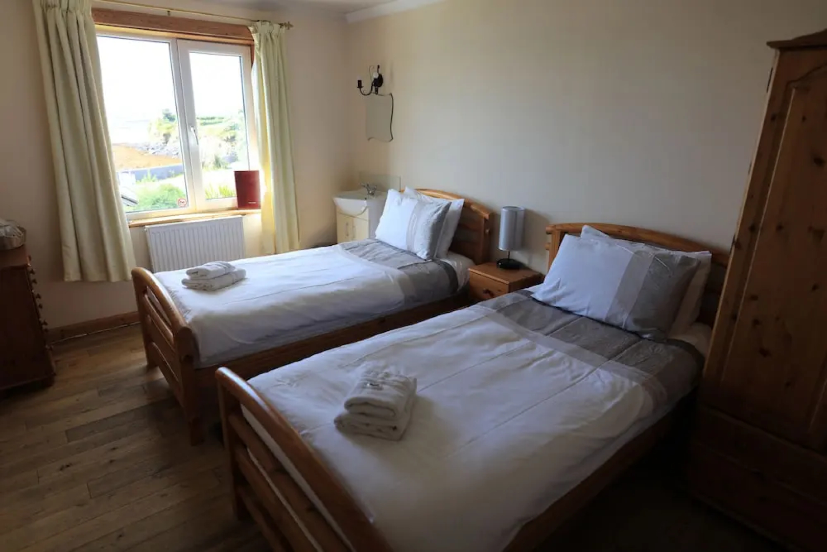 sandwick bay guest house