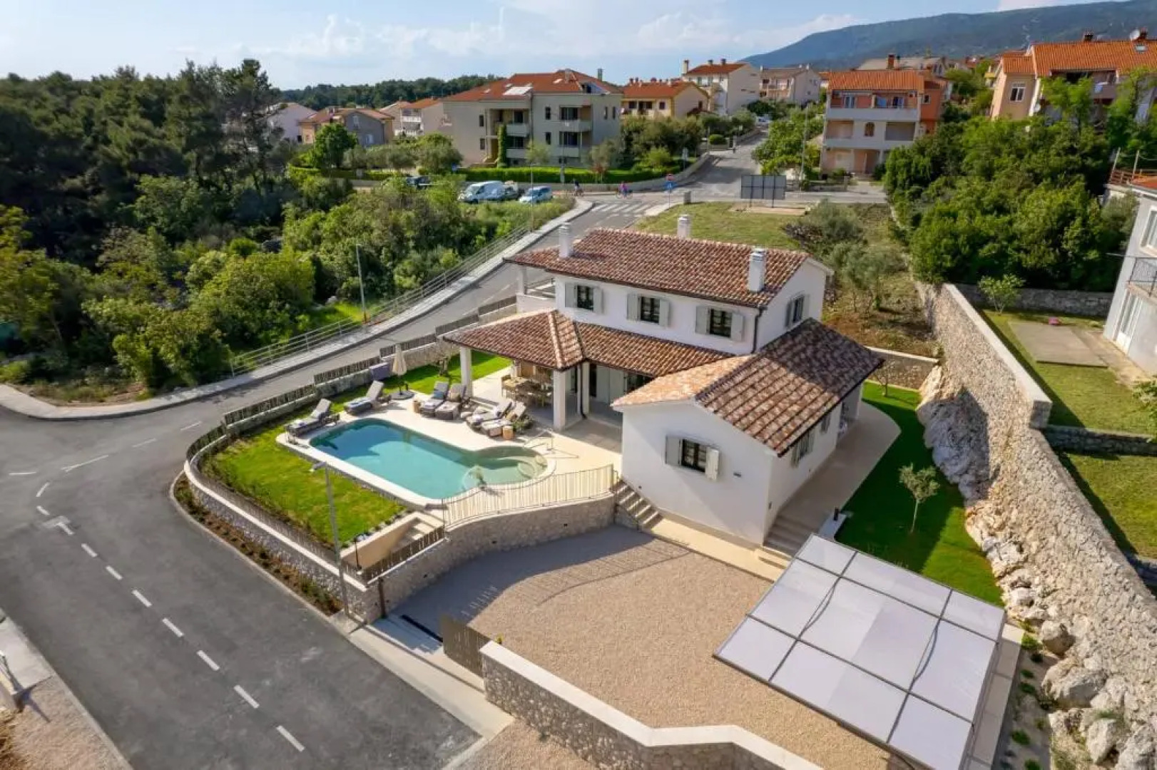 Villa Leucolea with pool