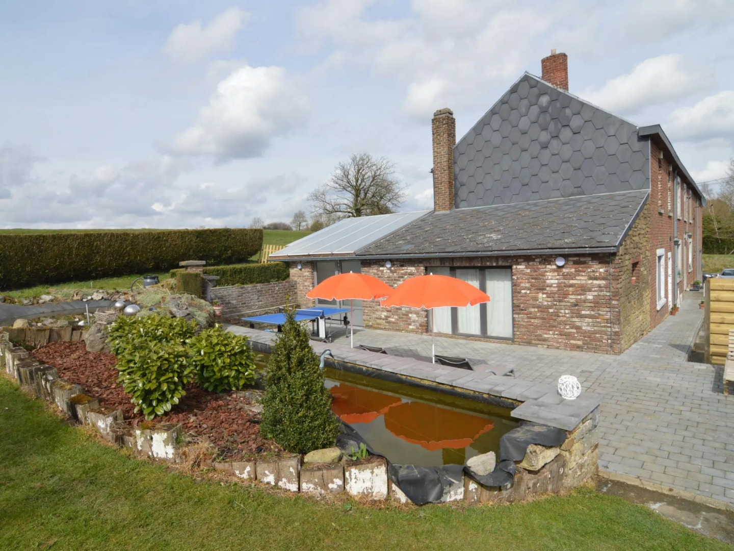 Luxury Pool Villa in Goesnes