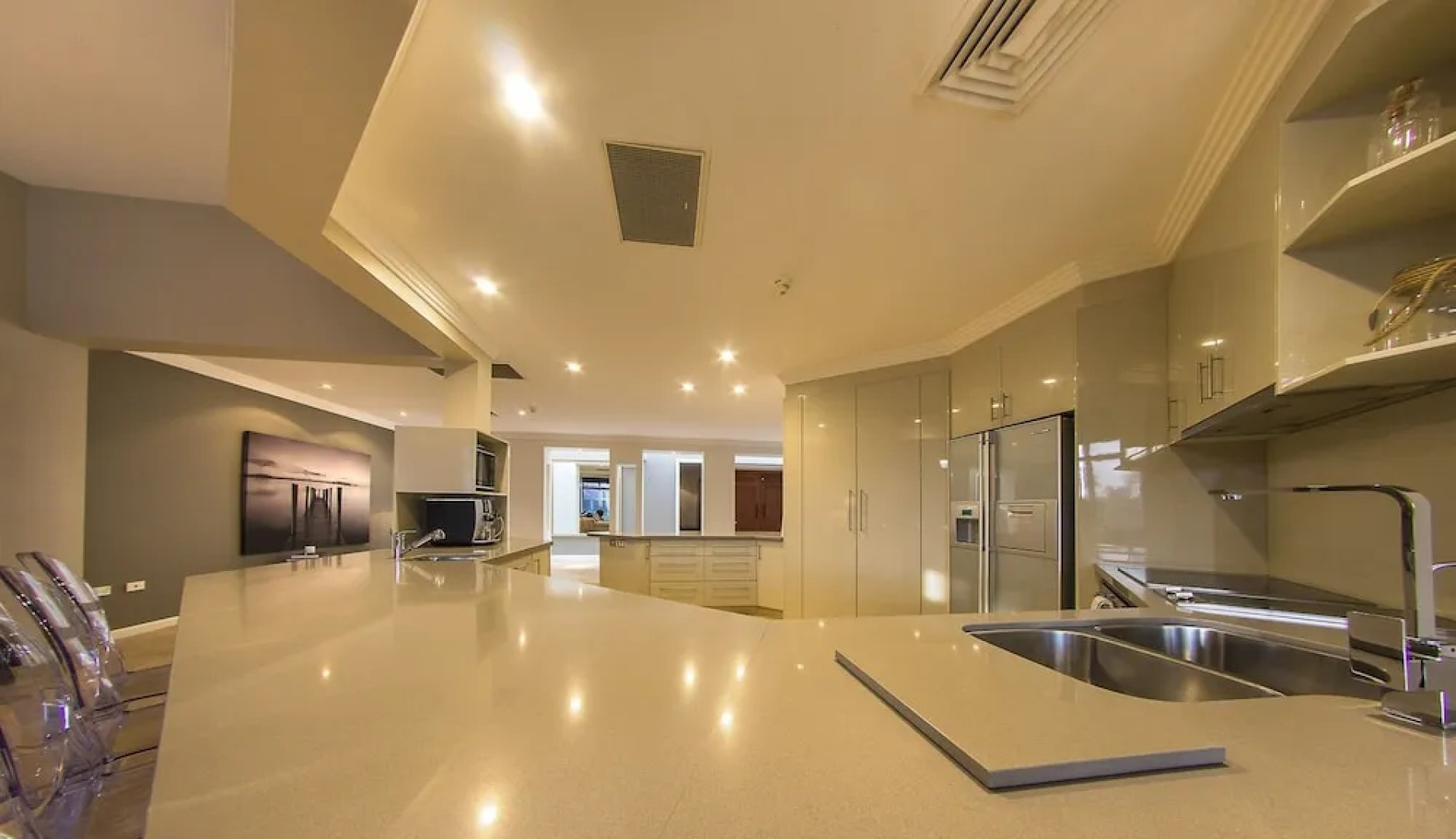 Grandeur on Bay Three