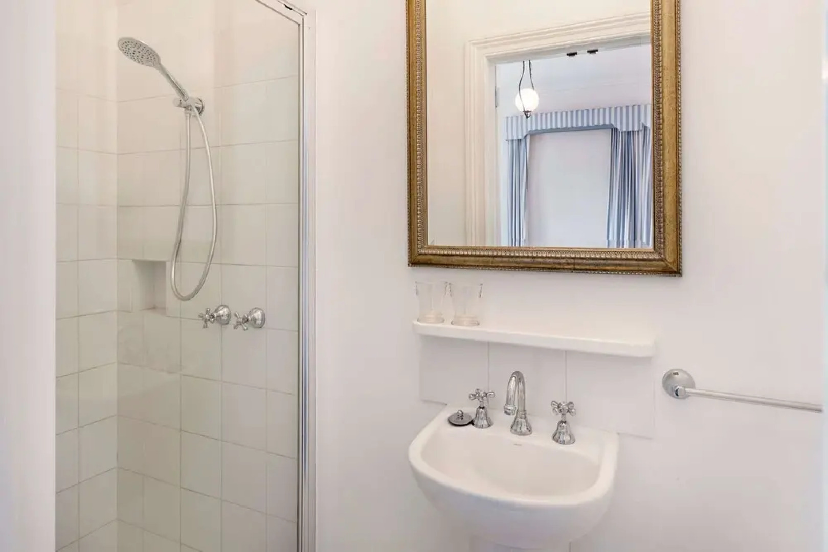 Oscars Waterfront Boutique