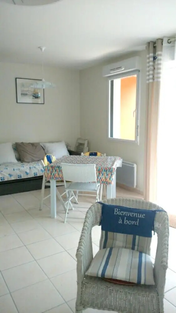 Apartment With 2 Bedrooms in Saint Goustan Auray, With Terrace - 15 km