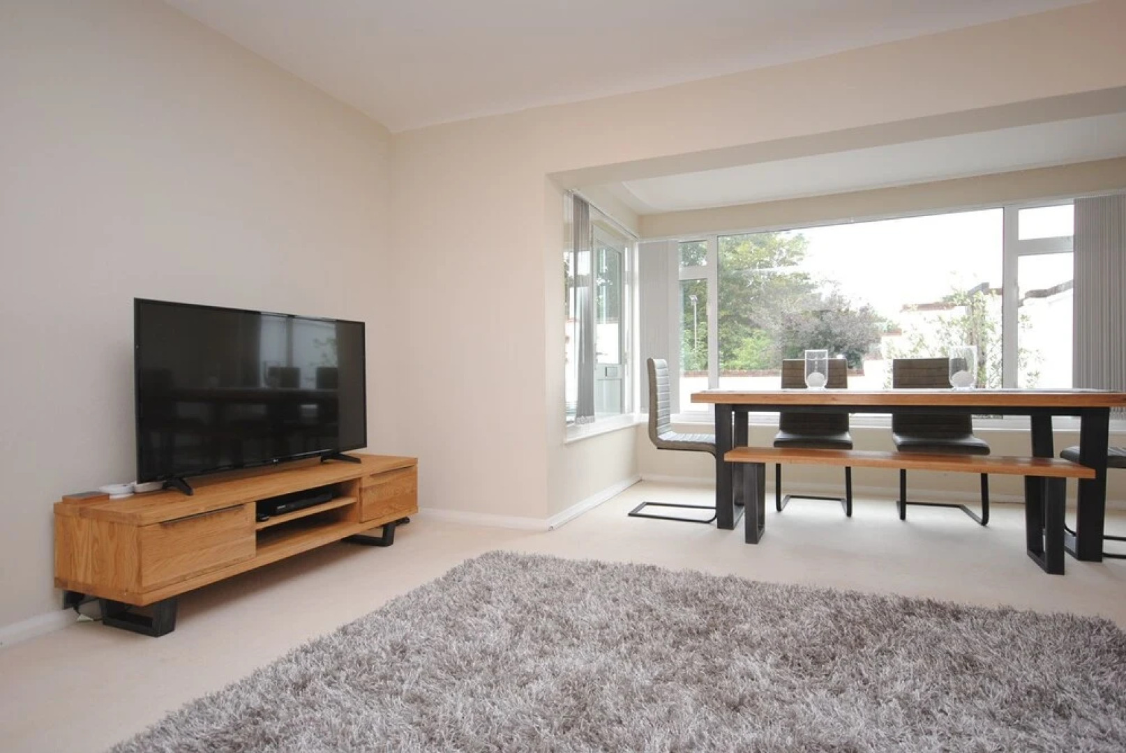 Bankside, Middleton 414804