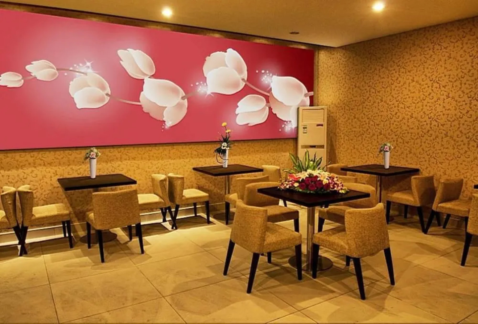 Jiaxing Donghong Noble Business Hotel