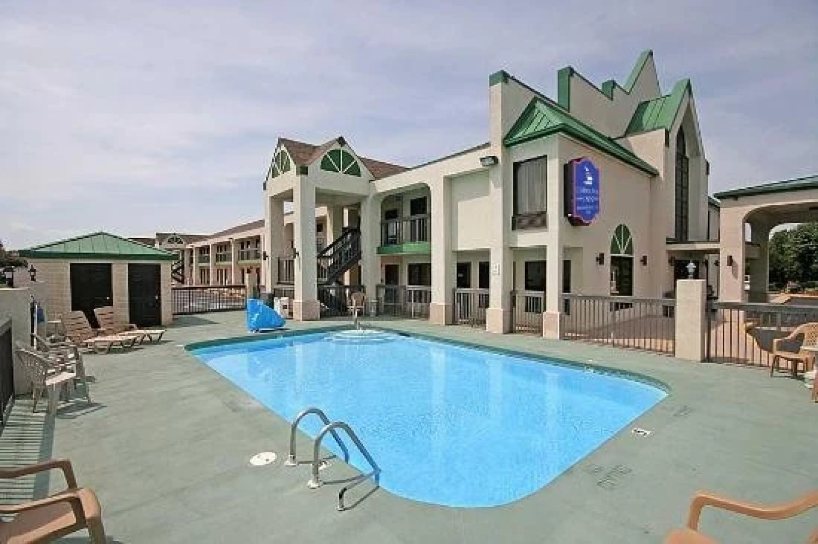 Carolina Inn & Suites of Lake Norman