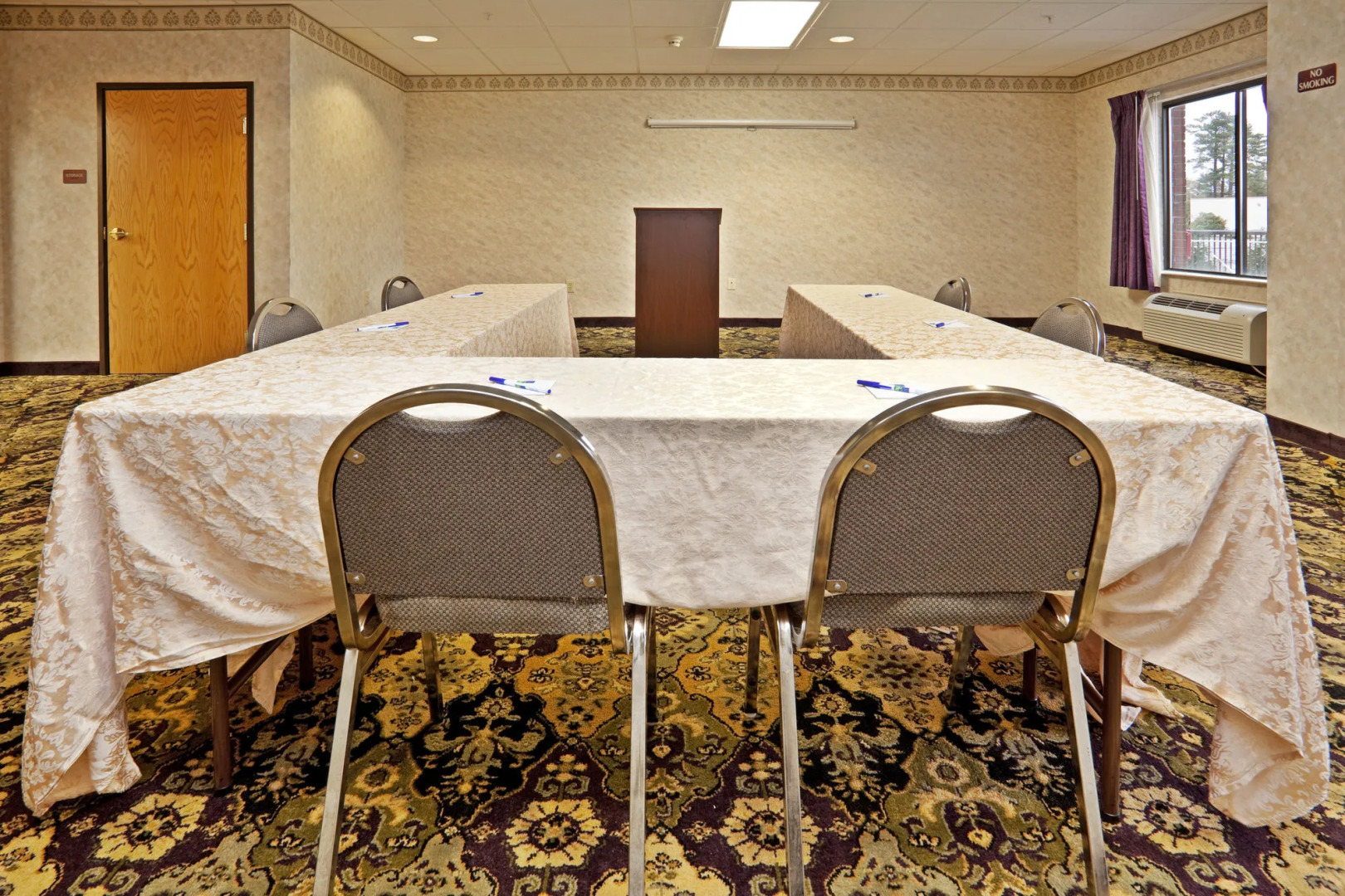 Holiday Inn Express & Suites Wilson-Downtown by IHG