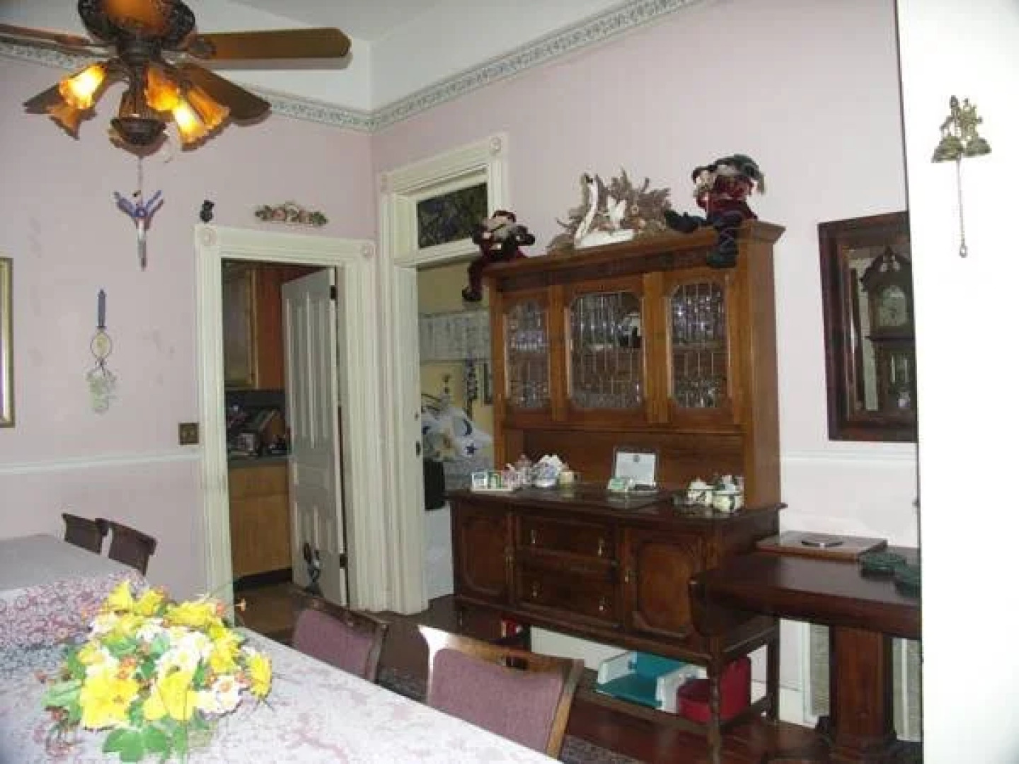 Robins Nest Bed & Breakfast