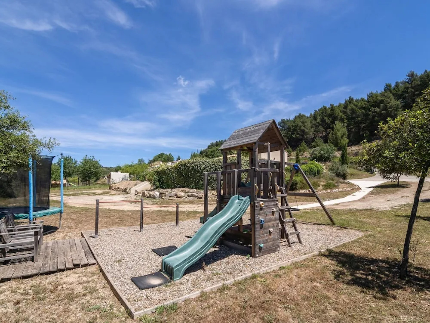 Holiday Villa With Aircon, Jacuzzi, Private Swimming Pool, Playground and More