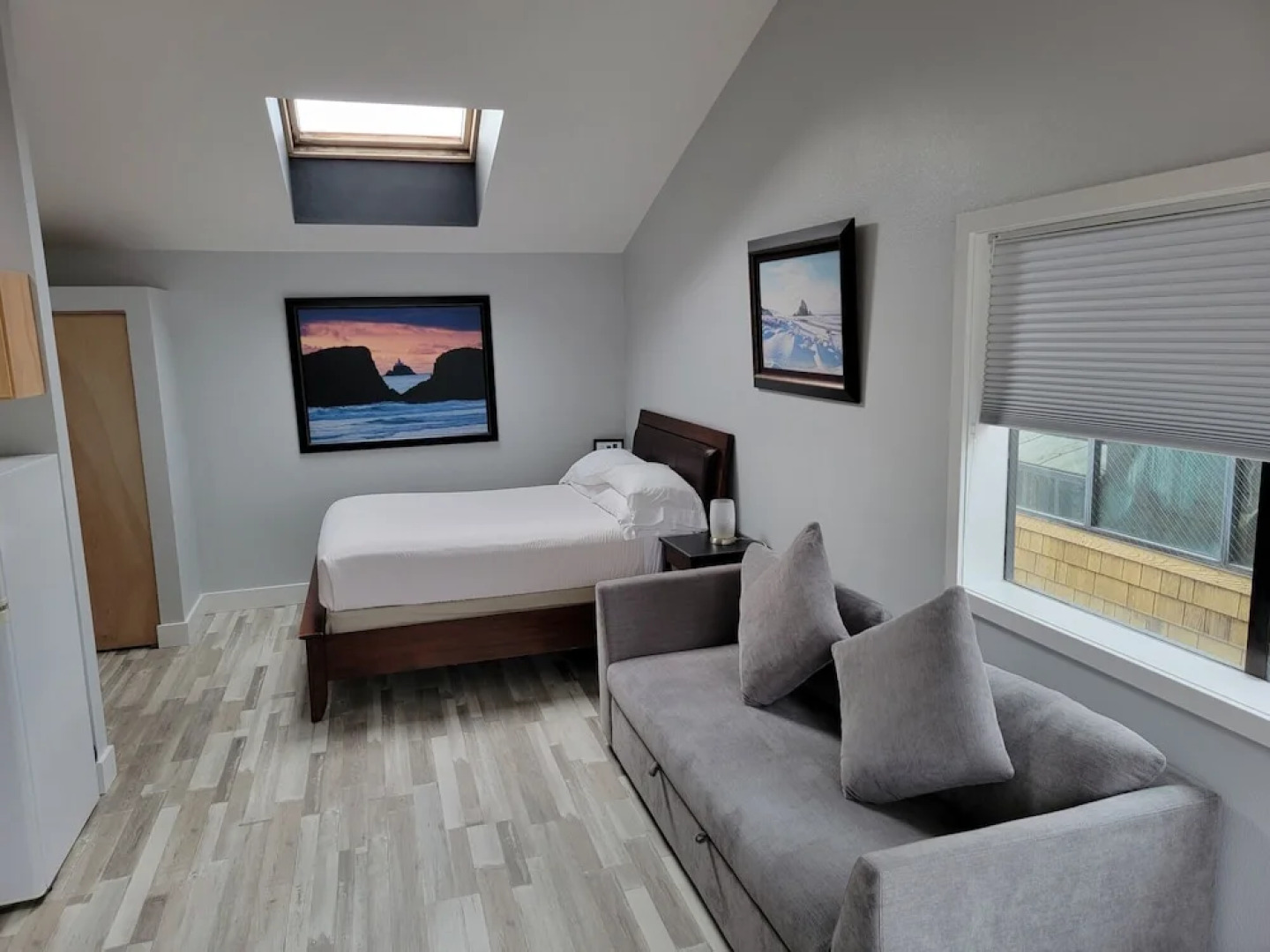 The Waves/The Argonauta Inn/The White Heron Lodge