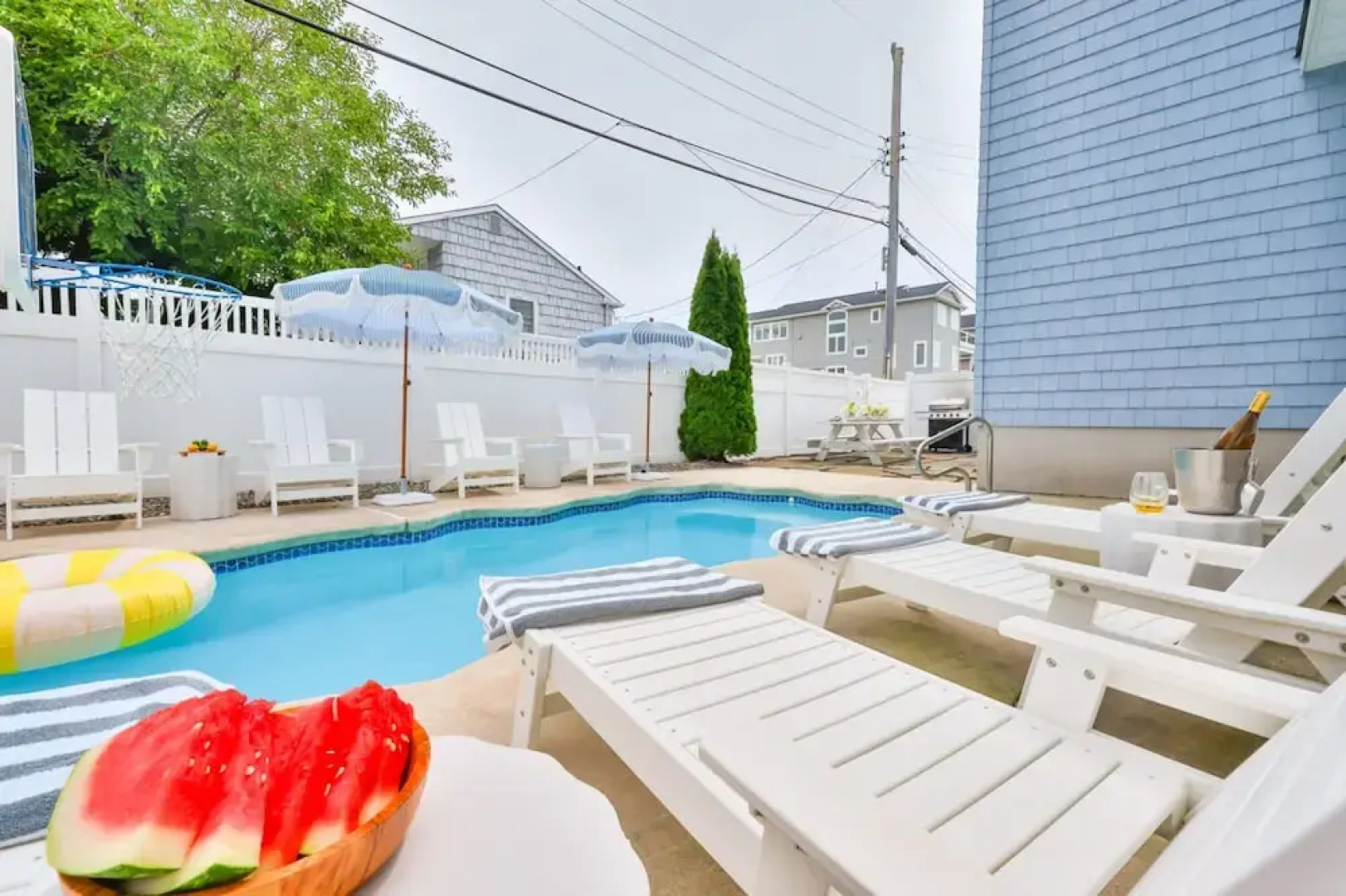 Spacious 6BR Beach Home With Elevator Decks - Ideal for Family Holidays Winter Escapes