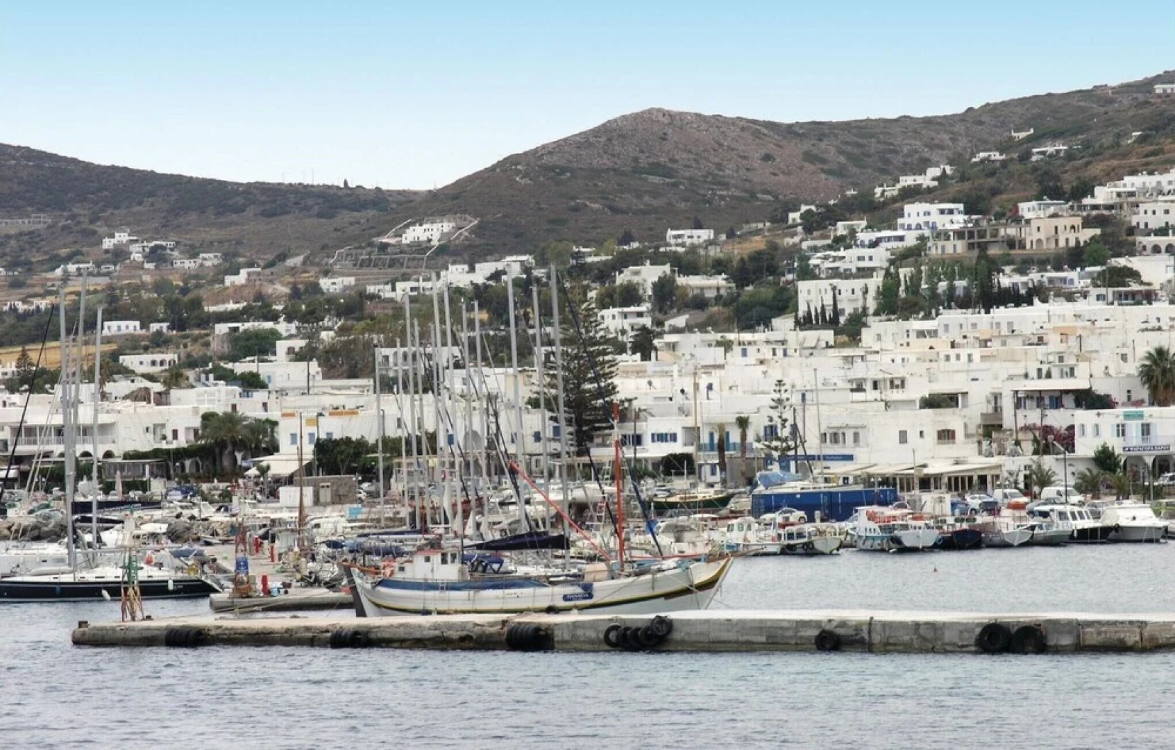 Amazing Home in Ampela, Paros With 3 Bedrooms and Wifi