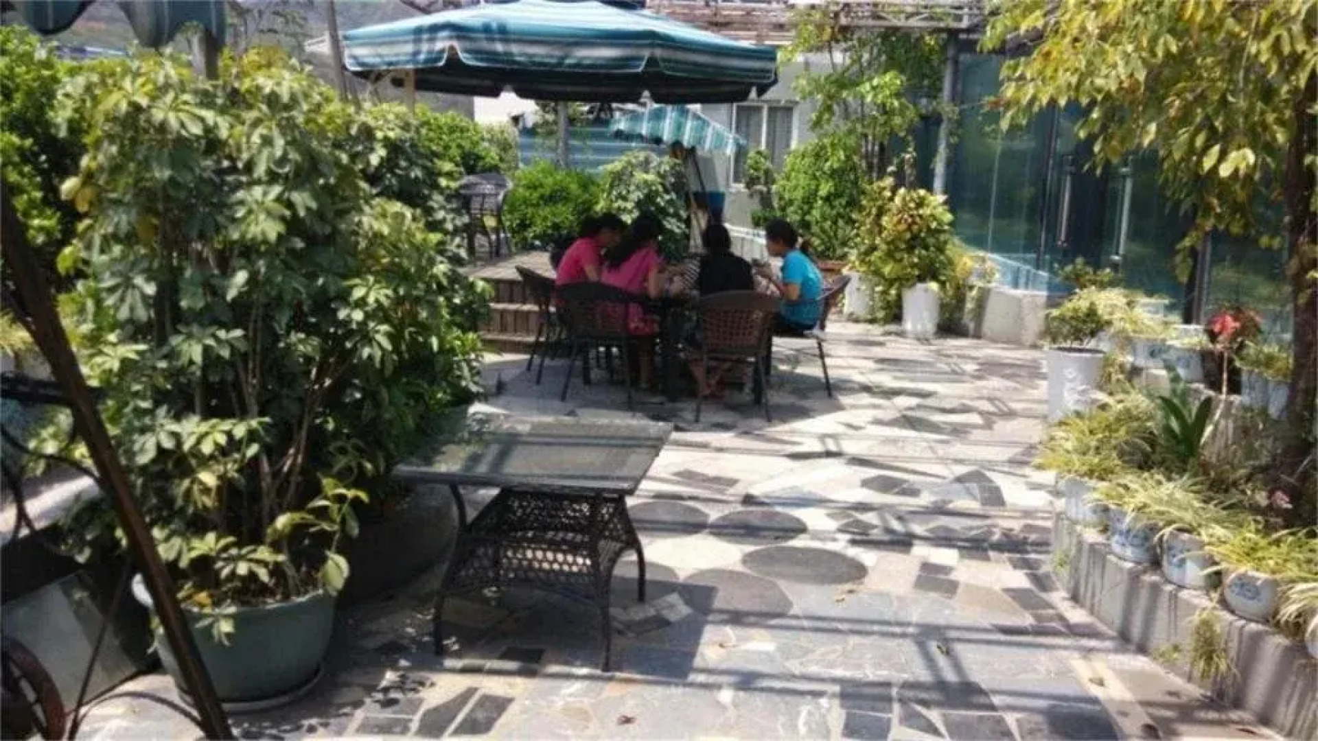 Yinxiang Business Inn