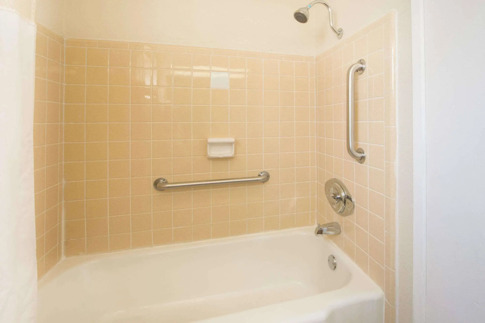 Travelodge by Wyndham Terre Haute