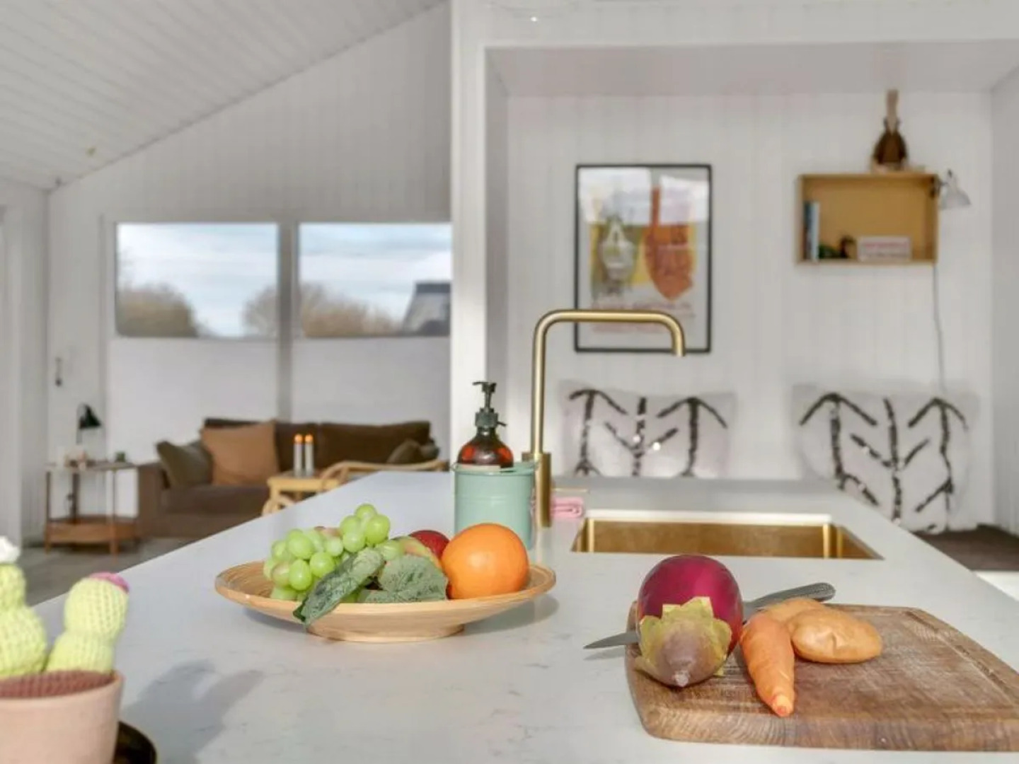 "Gregor" - 300m from the sea in Sealand