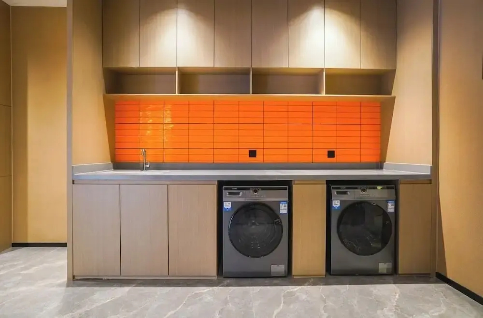 yi xuan hotel - bus station