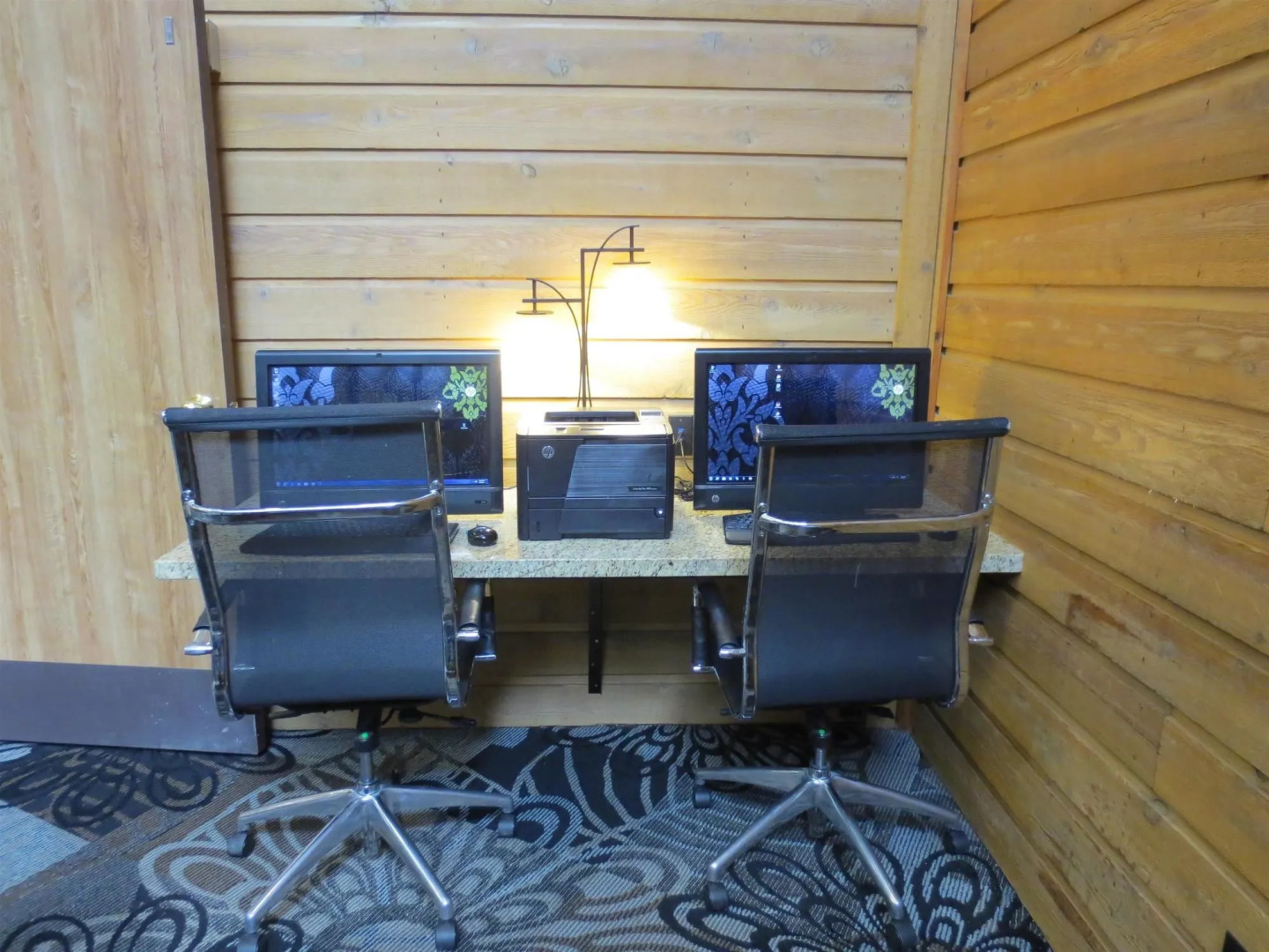 Best Western Plus Landmark Inn