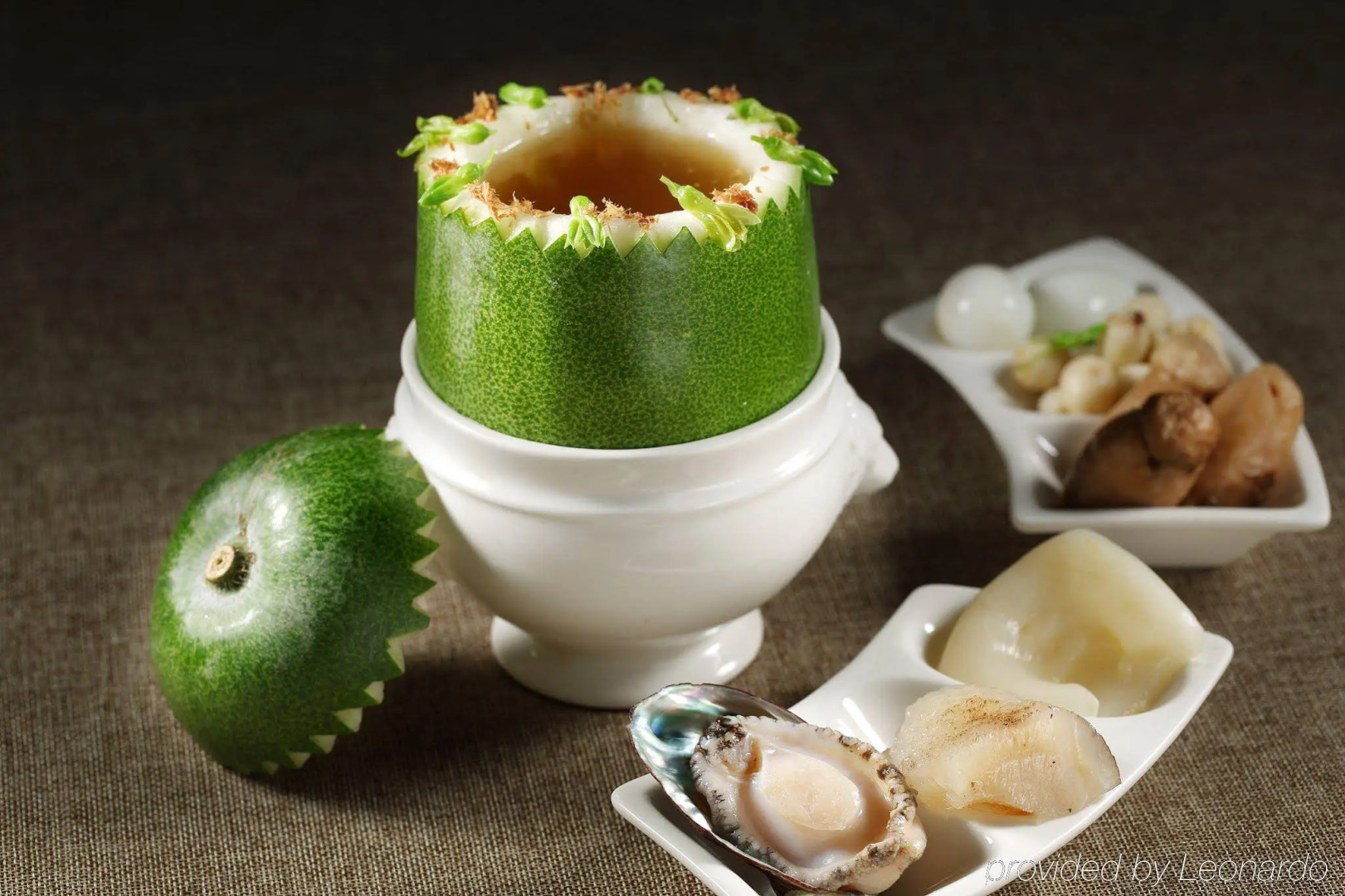 HUALUXE Hotels & Resorts Yangjiang City Center by IHG