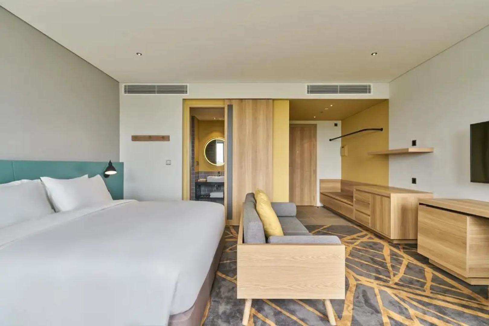 HIIVE by fusion Binh Duong - VSIP 1