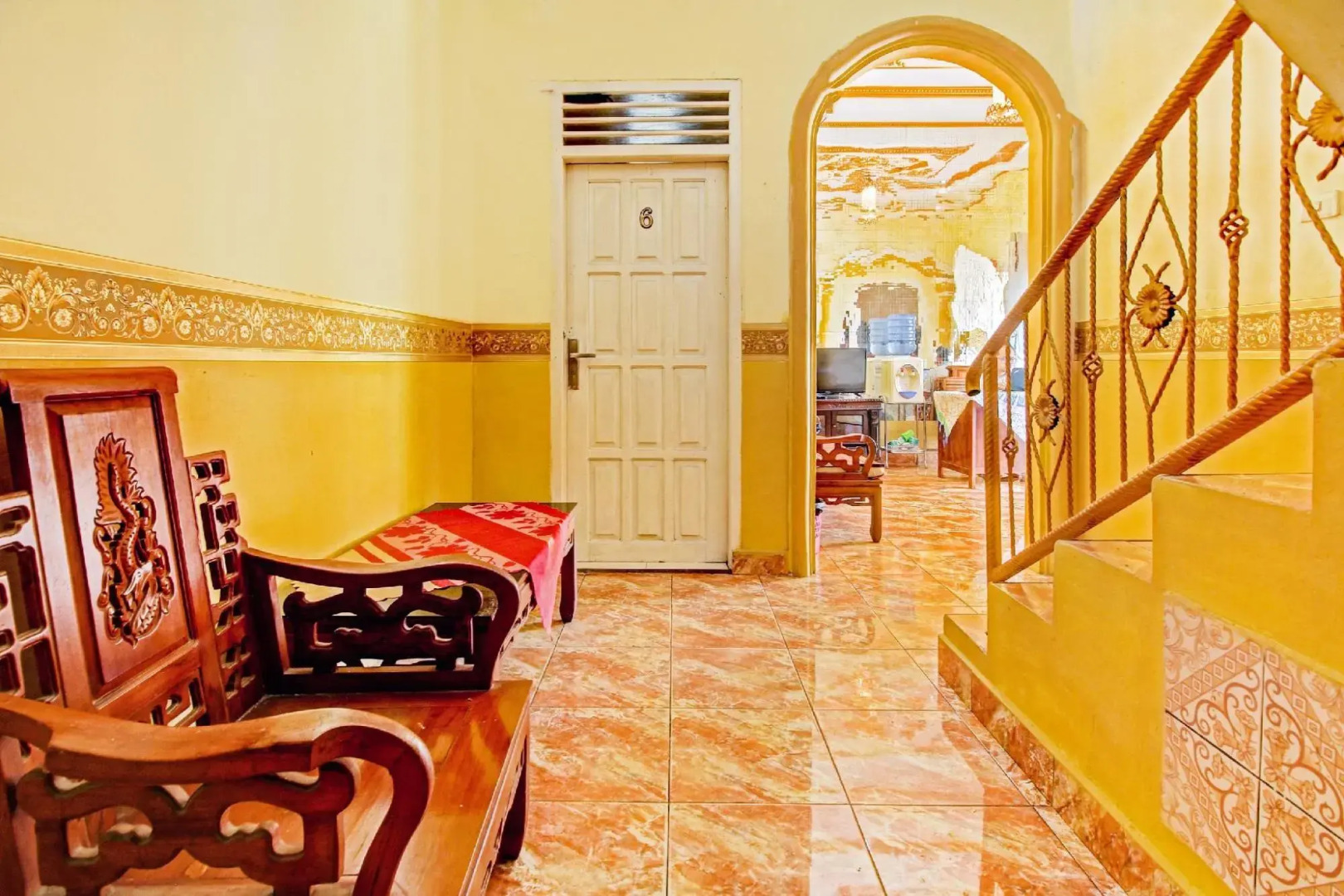 OYO 90307 Fj Alfaeyza Kost