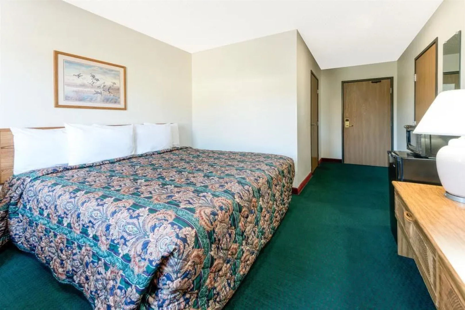 Super 8 Motel - Warrenton