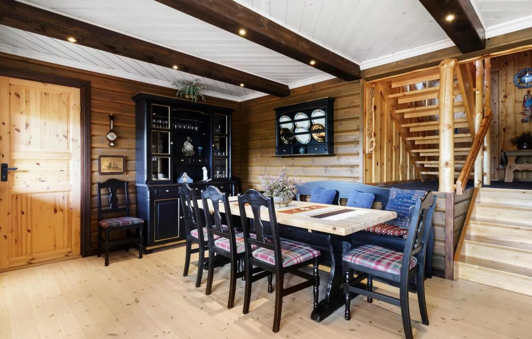 Awesome Home in Norheimsund With 5 Bedrooms, Sauna and Wifi