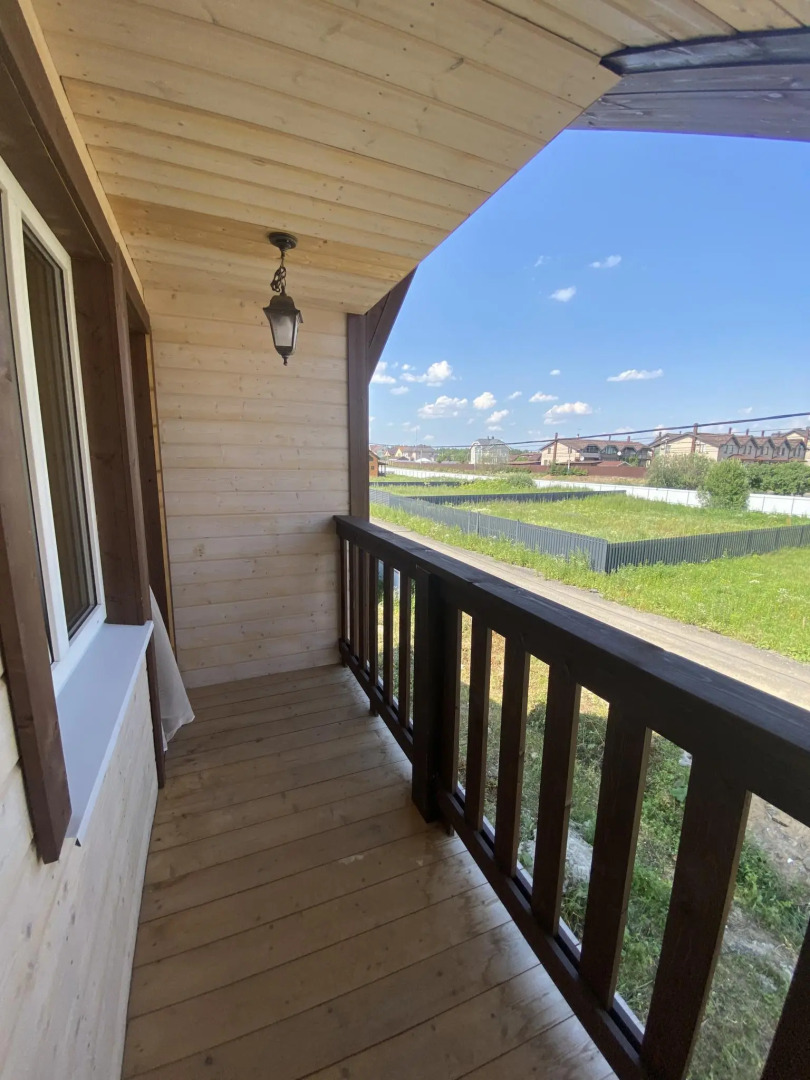 Уютный двухэтажный дом